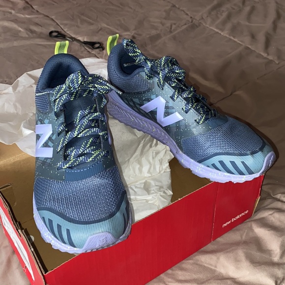 New Balance Sneakers - Picture 2 of 5